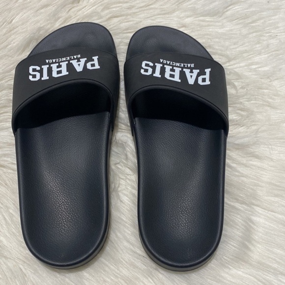 New Balenciaga Paris logo pool slides size 38EU - Picture 7 of 10